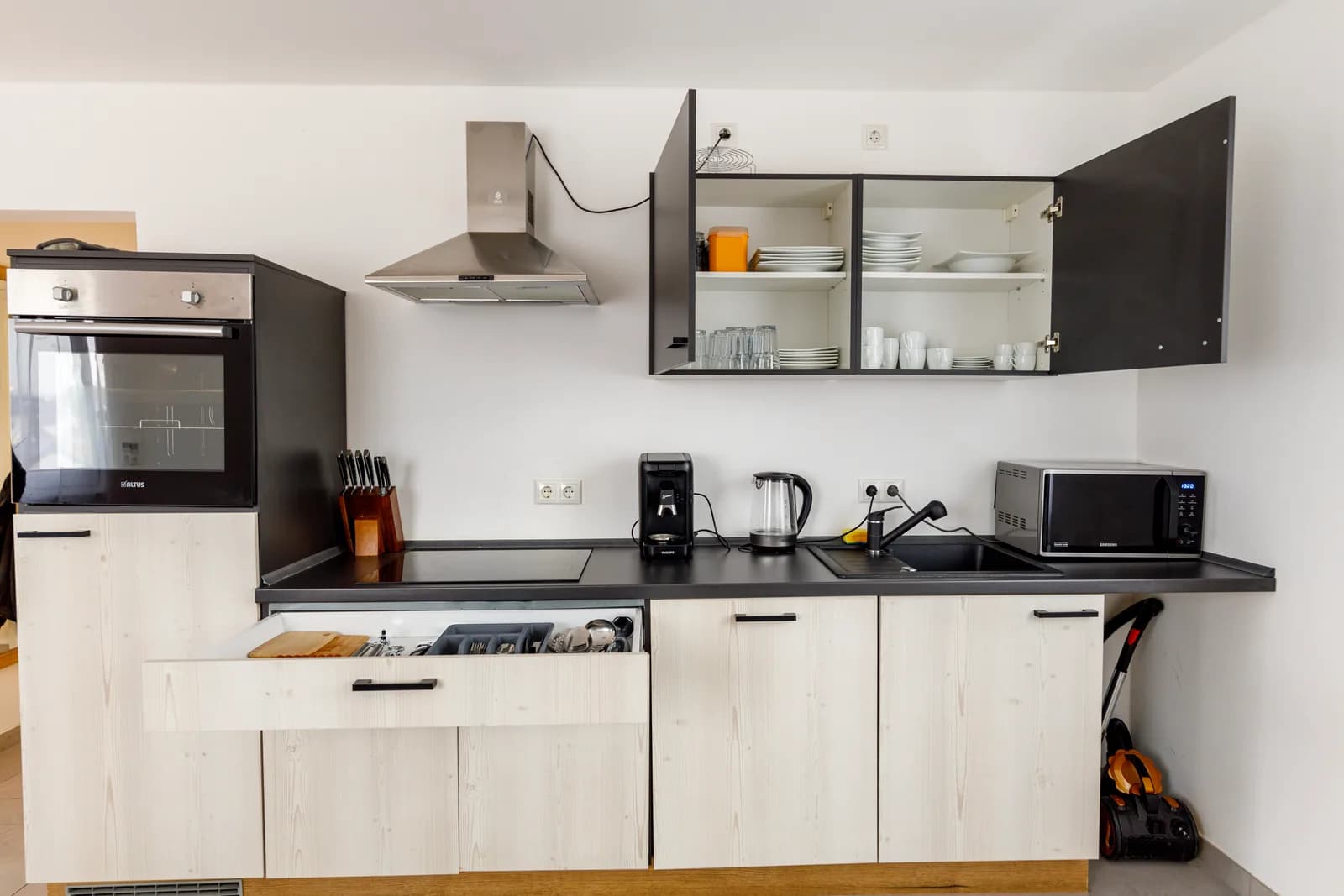 Josef Apartments